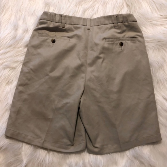 $5 CLEARANCE! Khaki Pleated Work Shorts Size 34 - Picture 5 of 9